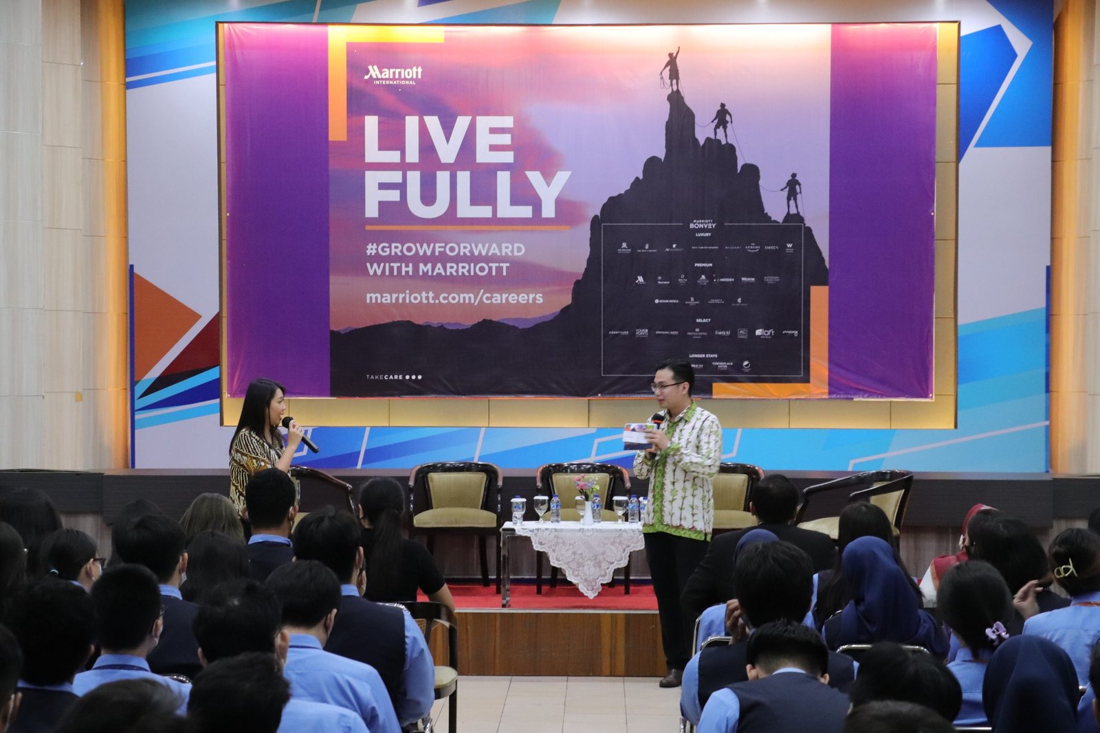 College Outreach Marriott Hotel Jakarta di STP Trisakti